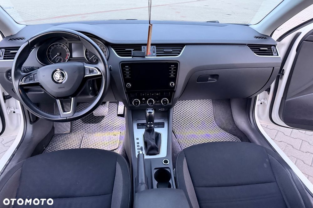Skoda Octavia 2.0 TDI Clever DSG - 13