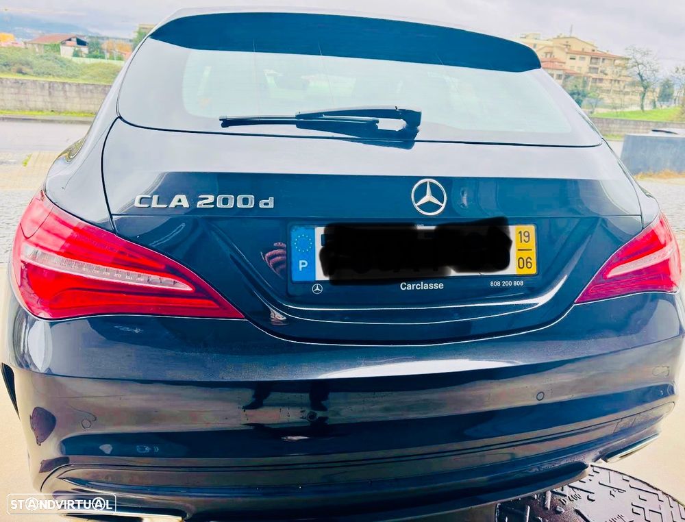 Mercedes-Benz CLA 200 d Shooting Brake AMG Line Aut. - 2