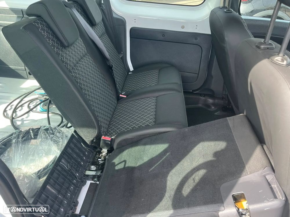 Renault Kangoo E-Tech - 7