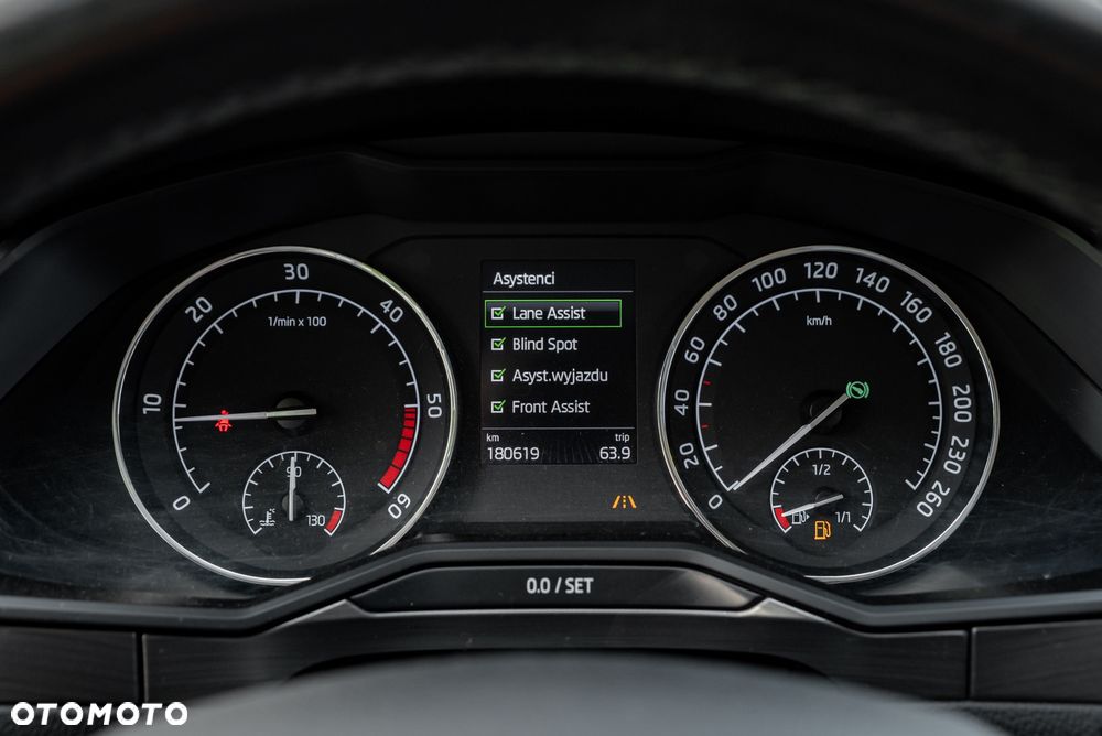 Skoda Superb 2.0 TDI 4x4 L&K DSG - 28
