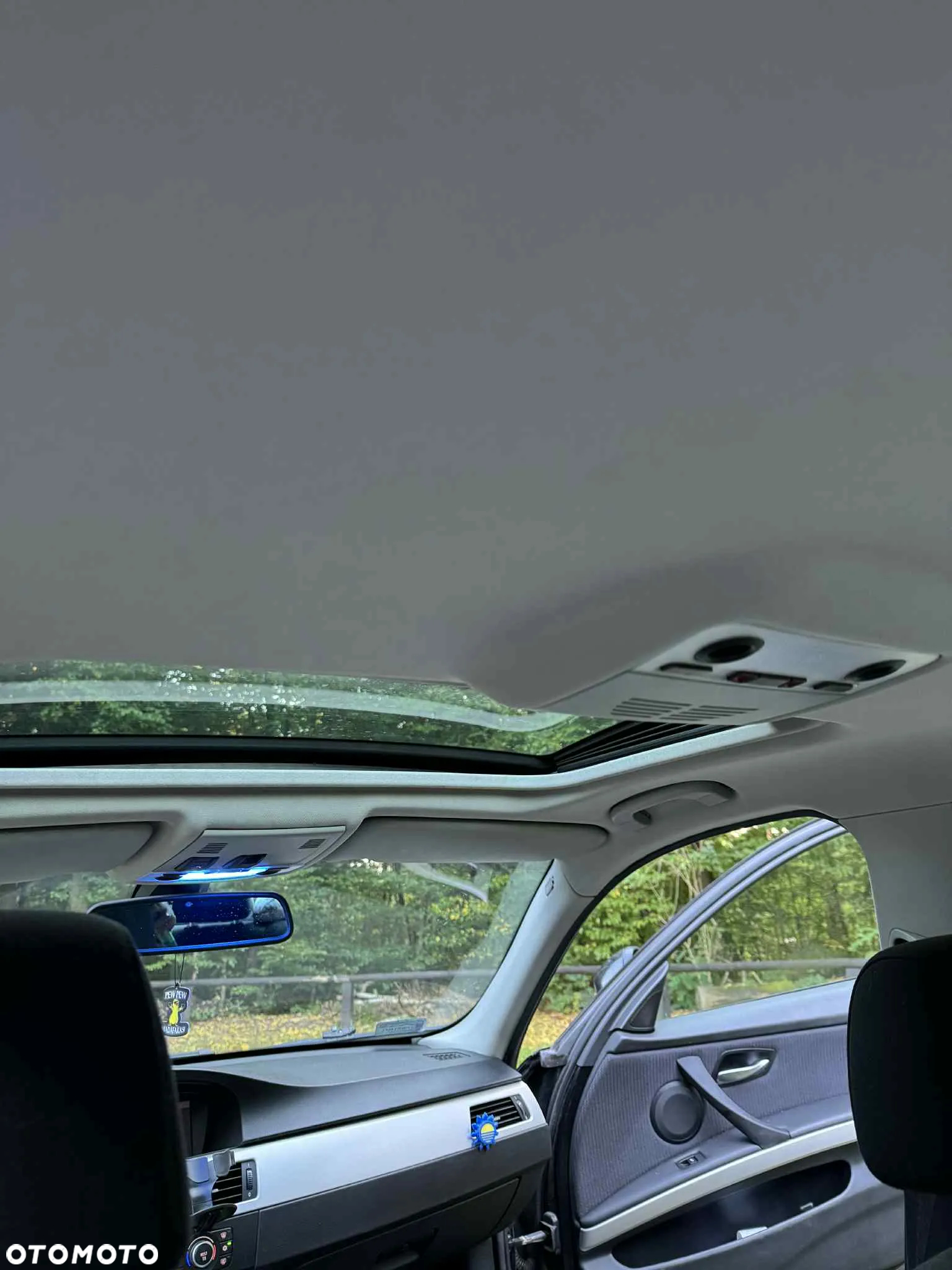 BMW Seria 3 320i - 5
