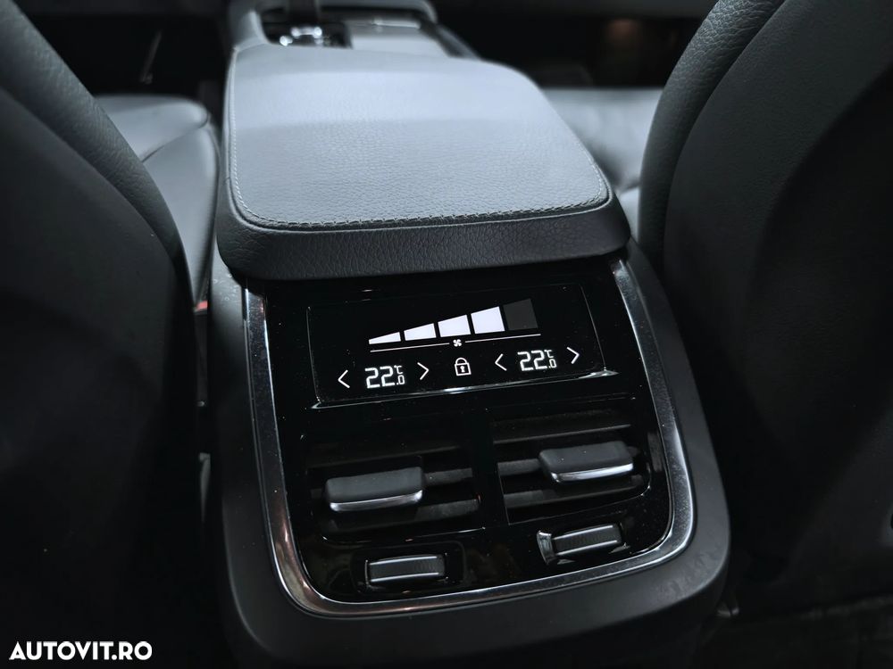 Volvo XC 90 T8 eAWD Inscription - 28