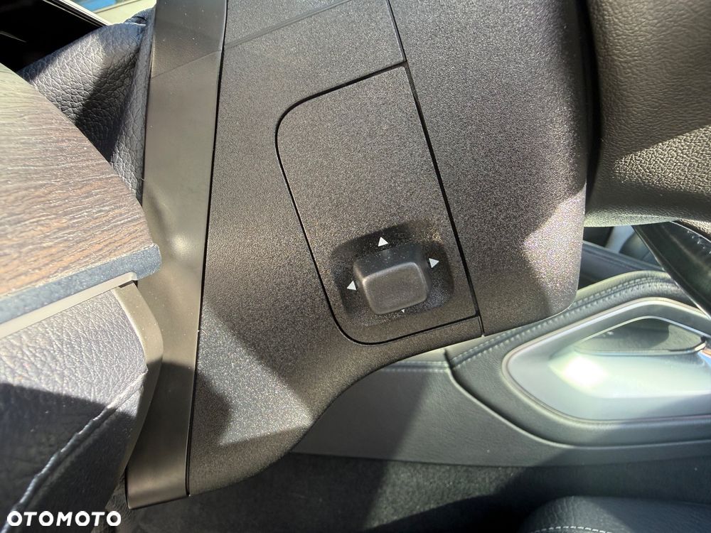 Mercedes-Benz GLE 350 d 4Matic 9G-TRONIC AMG Line - 24