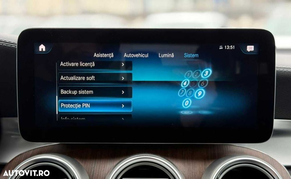 Mercedes-Benz GLC - 38