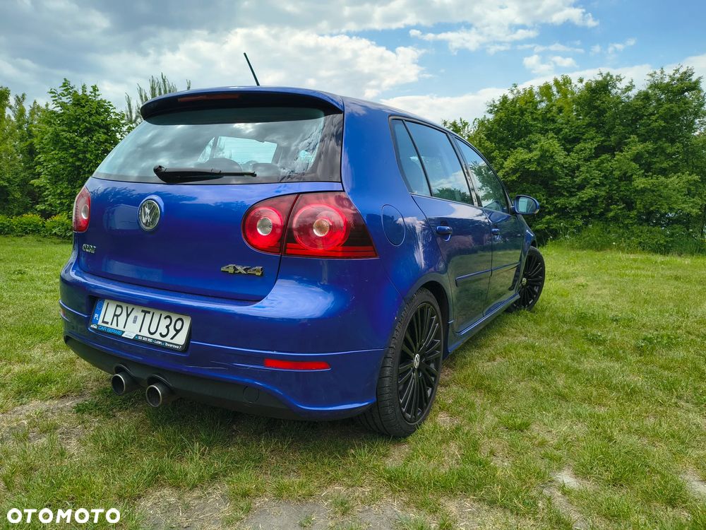 Volkswagen Golf R32 - 5