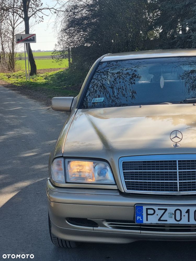 Mercedes-Benz Klasa C 220 CDI Classic - 2