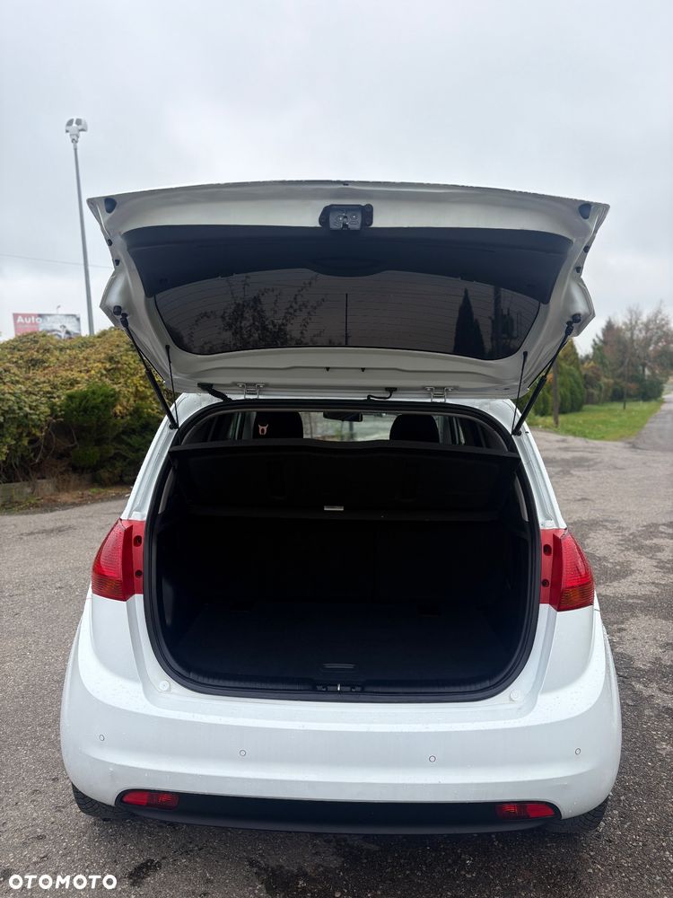 Kia Venga 1.4 CVVT Attract - 19