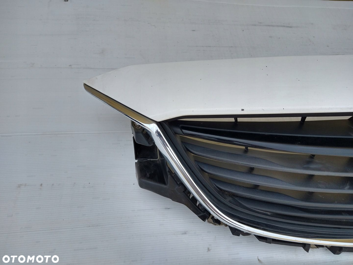 MAZDA 6 GJ III 12-15 ATRAPA CHŁODNICY GRILL LOGO EMBLEMAT GHP9-50712 - 2