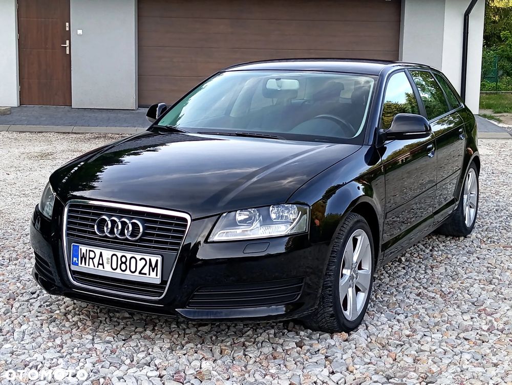 Audi A3 Sportback 1.6 Ambiente - 2