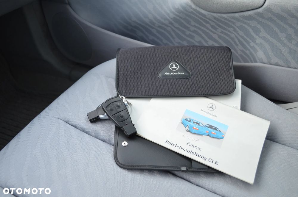 Mercedes-Benz CLK - 11