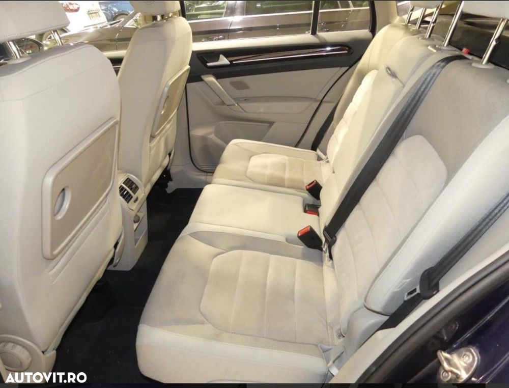 Volkswagen Golf Sportsvan - 9