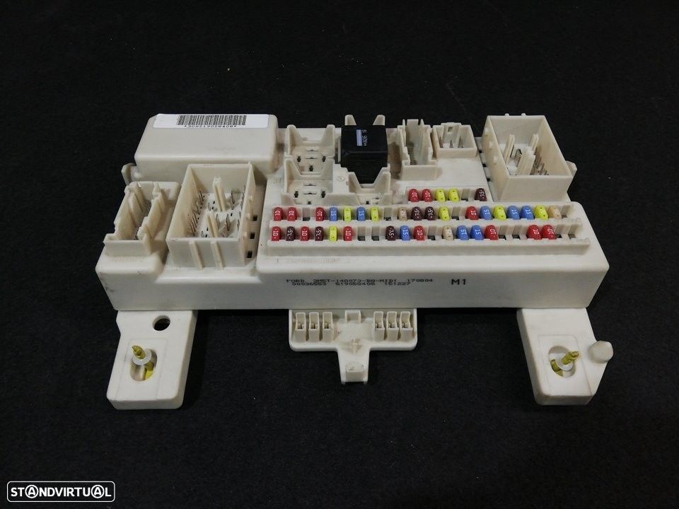 CAIXA RELÉS / FUSÍVEIS FORD FOCUS C-MAX 2004 - 2