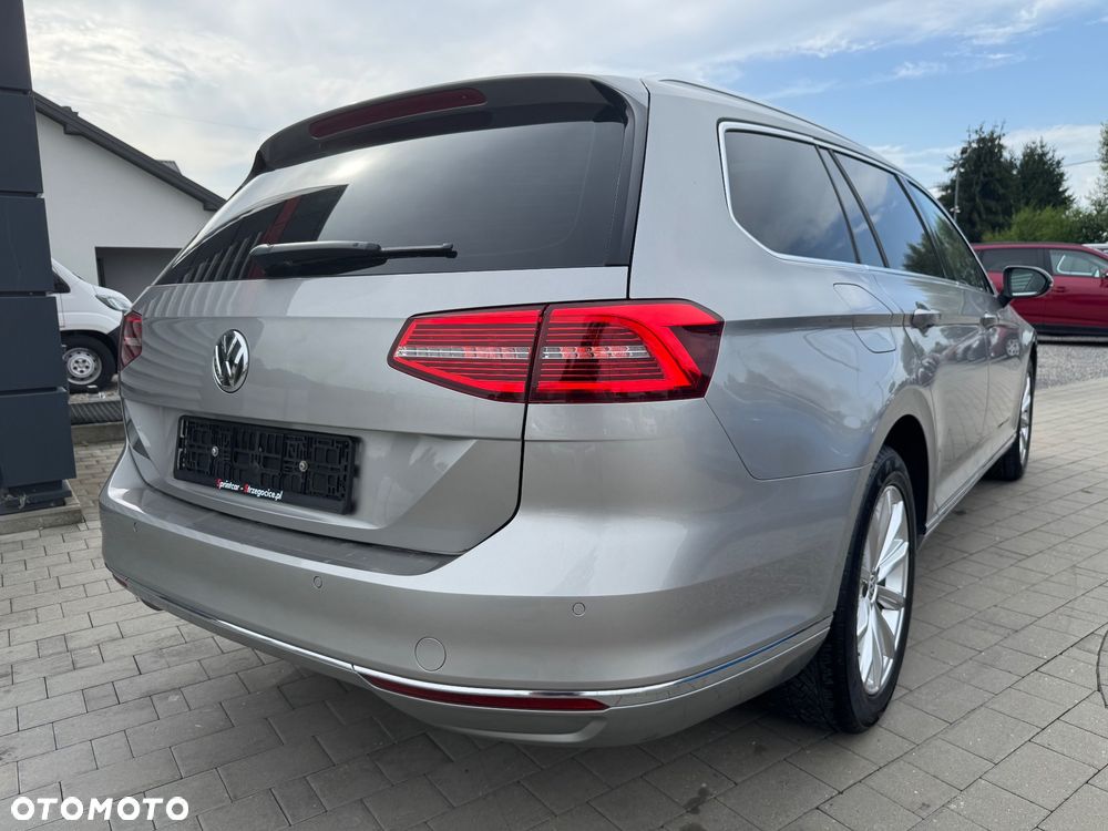 Volkswagen Passat Variant 2.0 TDI (BlueMotion Technology) Highline - 13