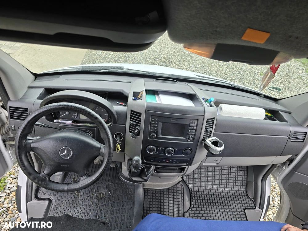 Mercedes-Benz SPRINTER - 11