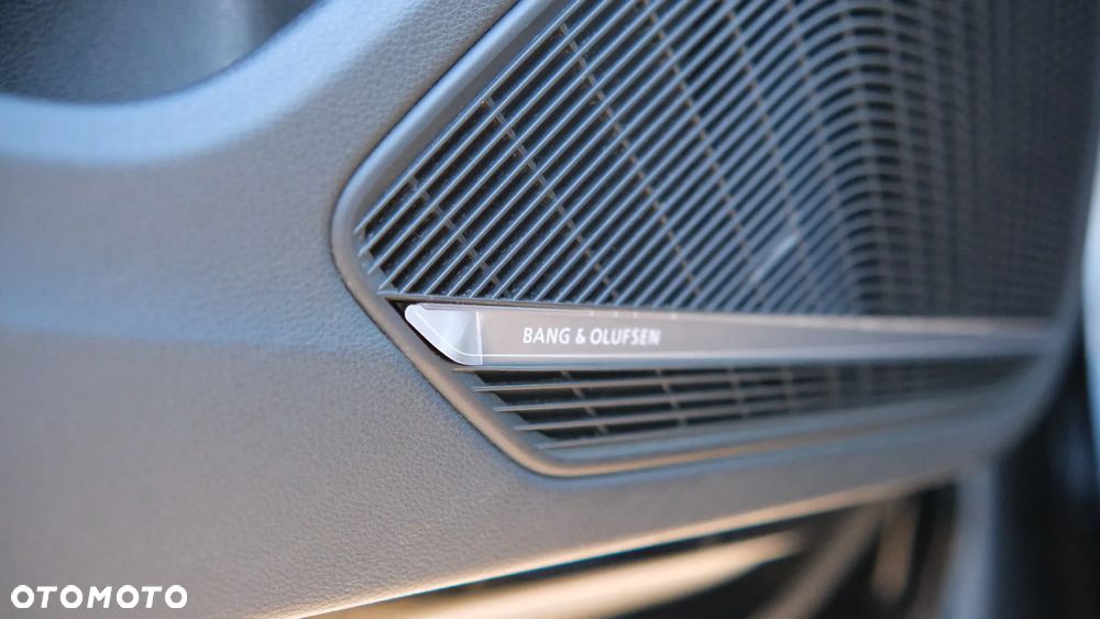 Audi A4 Avant 2.0 TDI ultra S tronic sport - 18