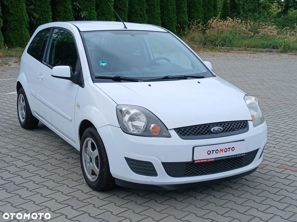 Ford Fiesta - 25