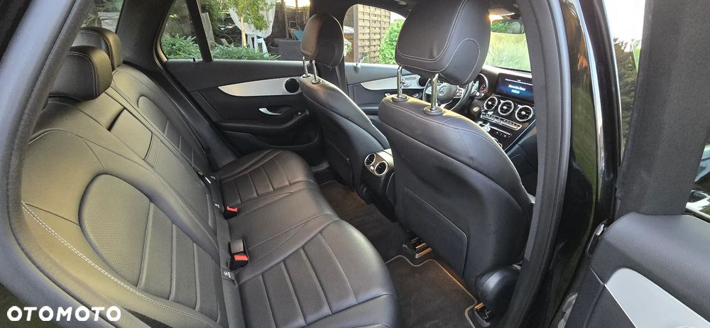 Mercedes-Benz GLC 300 4-Matic - 24