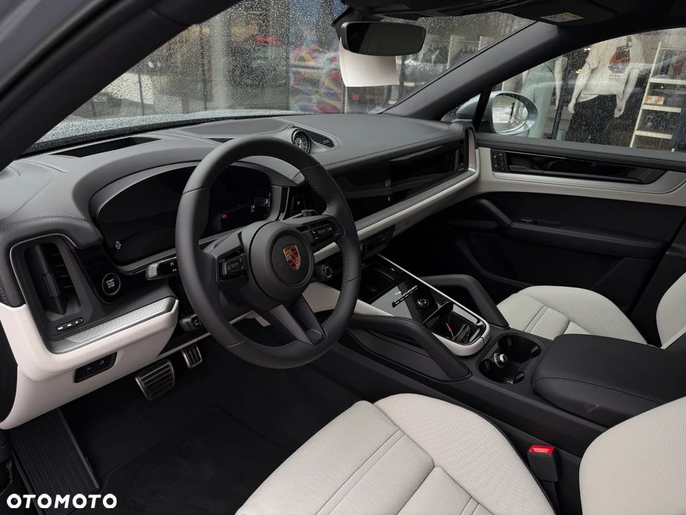 Porsche Cayenne - 17