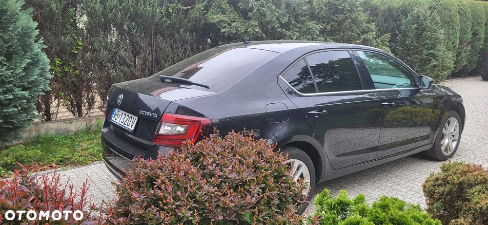 Skoda Octavia 2.0 TDI Style DSG - 5