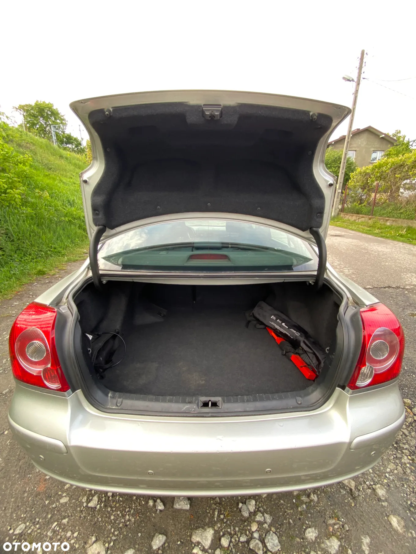 Toyota Avensis - 7
