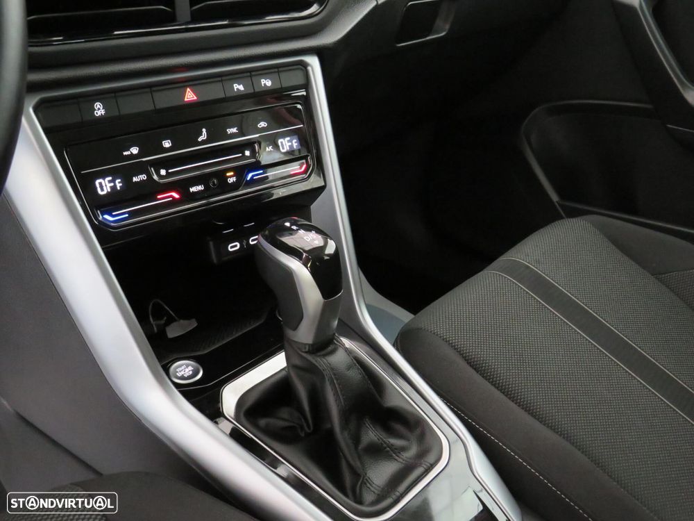 VW T-Roc 1.5 TSI Urban DSG - 11
