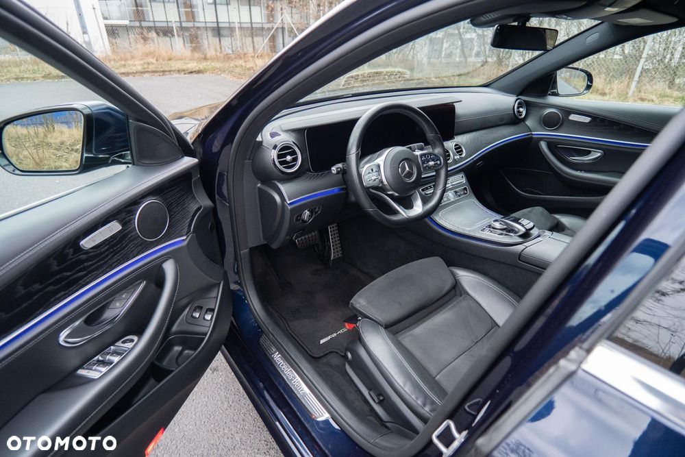 Mercedes-Benz Klasa E 220 d 4Matic 9G-TRONIC AMG Line - 10
