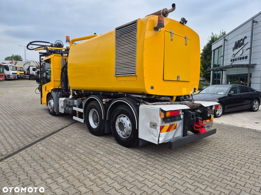 Mercedes-Benz Econic 2629 6X2 / SYSTEM CZYSZCZENIA DRÓG LUB TUNELI / ARMATKA NA WODĘ  / 300 LITRÓW NA MINUTE / CZYSZCZENIE TUNELI I BANERÓW / CZYSZCZENIE DRÓG / UTRZYMYWANIE CZYSTOSCI / EURO 5 / SERWISOWANY / 10500L + 500L / PODGRZEWANIE WODY / GENERATOR PRĄDU - 9