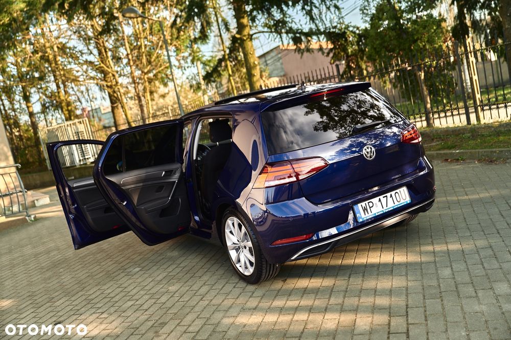 Volkswagen Golf 1.6 TDI SCR Comfortline - 23