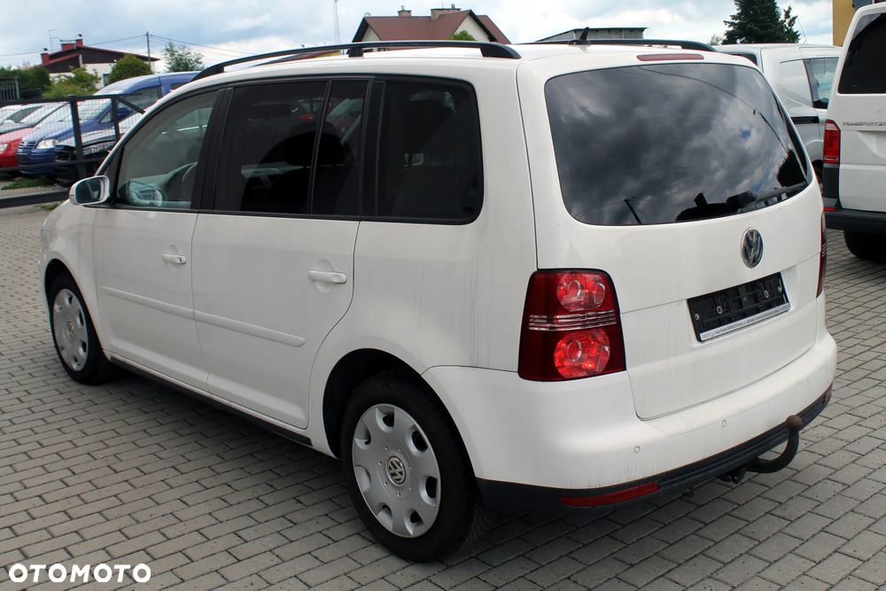 Volkswagen Touran 1.4 TSI DSG Comfortline - 5