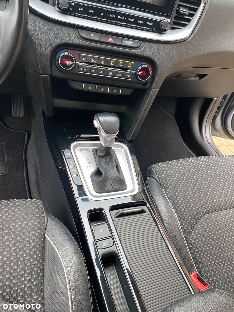 Kia XCeed 1.6 CRDi (48V Mild-Hybrid) DCT7 VISION - 25