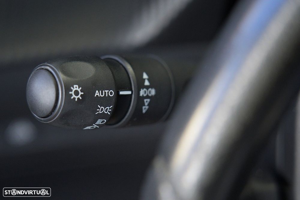 Peugeot e-2008 50 kWh Allure Pack - 24