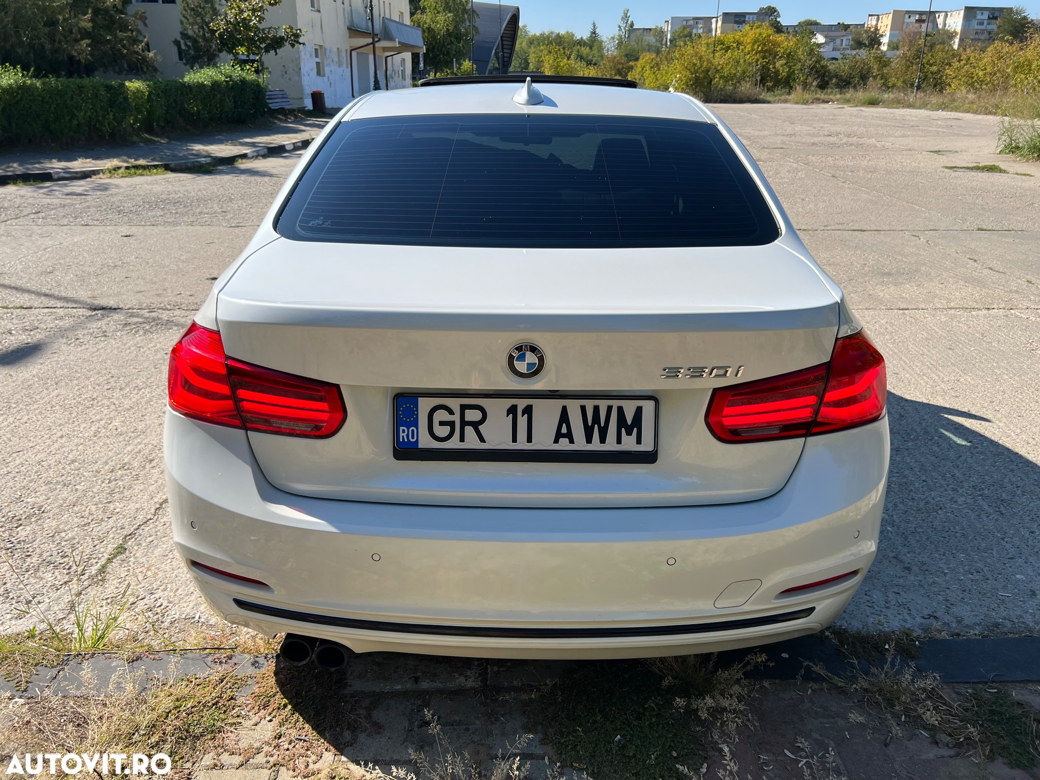 BMW Seria 3 330i Touring Aut. Sport Line - 7