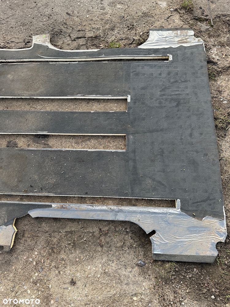 MERCEDES 639 VITO VIANO  dywan wykładzina średni long lift pod stolik - 3