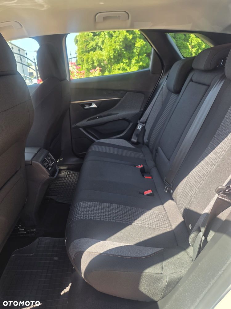 Peugeot 3008 PureTech 130 Stop & Start GPF EAT8 Active - 11