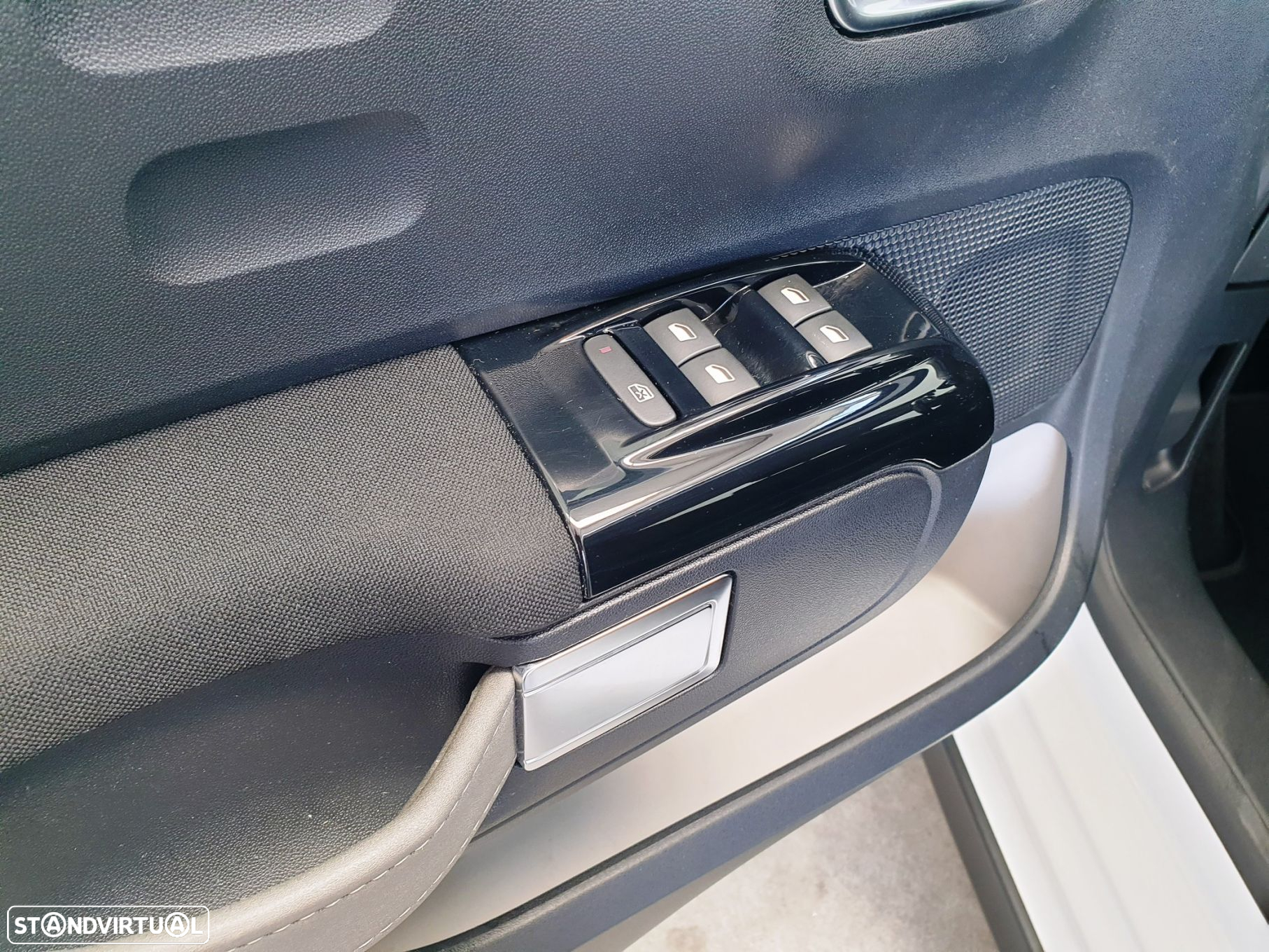Citroën C3 1.2 PureTech Shine - 12