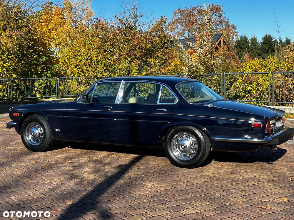 Jaguar XJ - 5