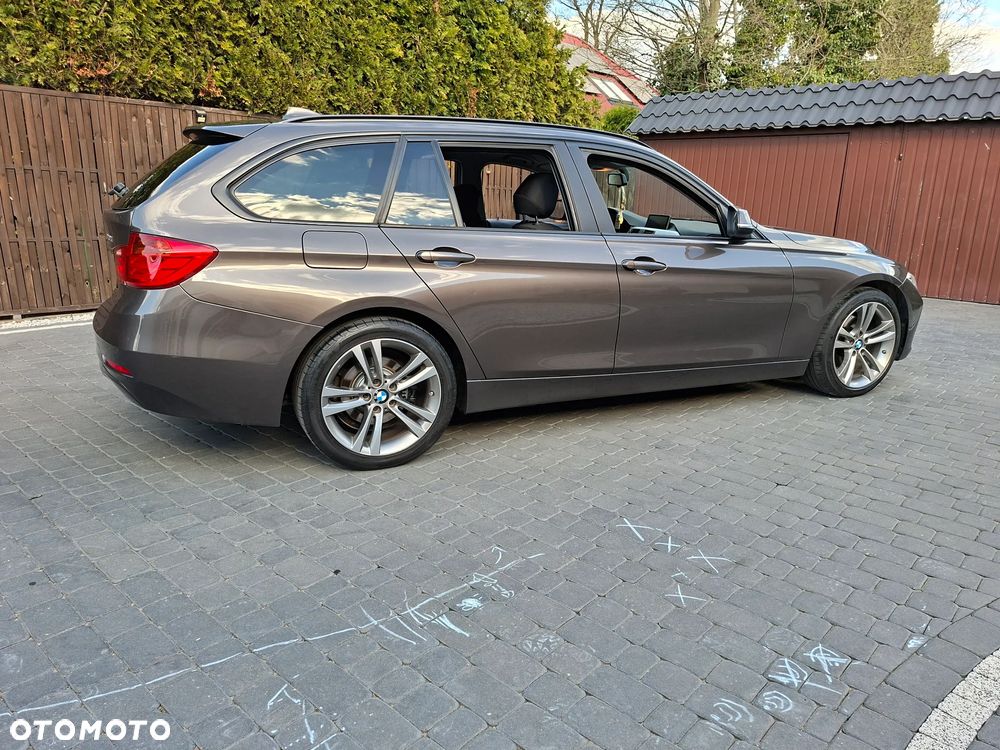 BMW Seria 3 320d - 11