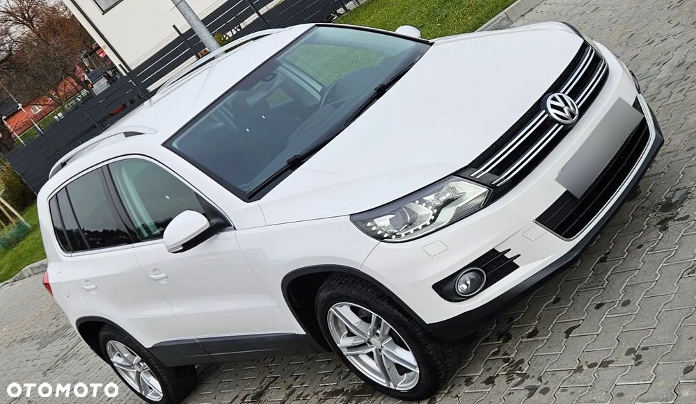 Volkswagen Tiguan 2.0 TDI DPF 4Motion BlueMotion Technology DSG Lounge Sport & Style - 14