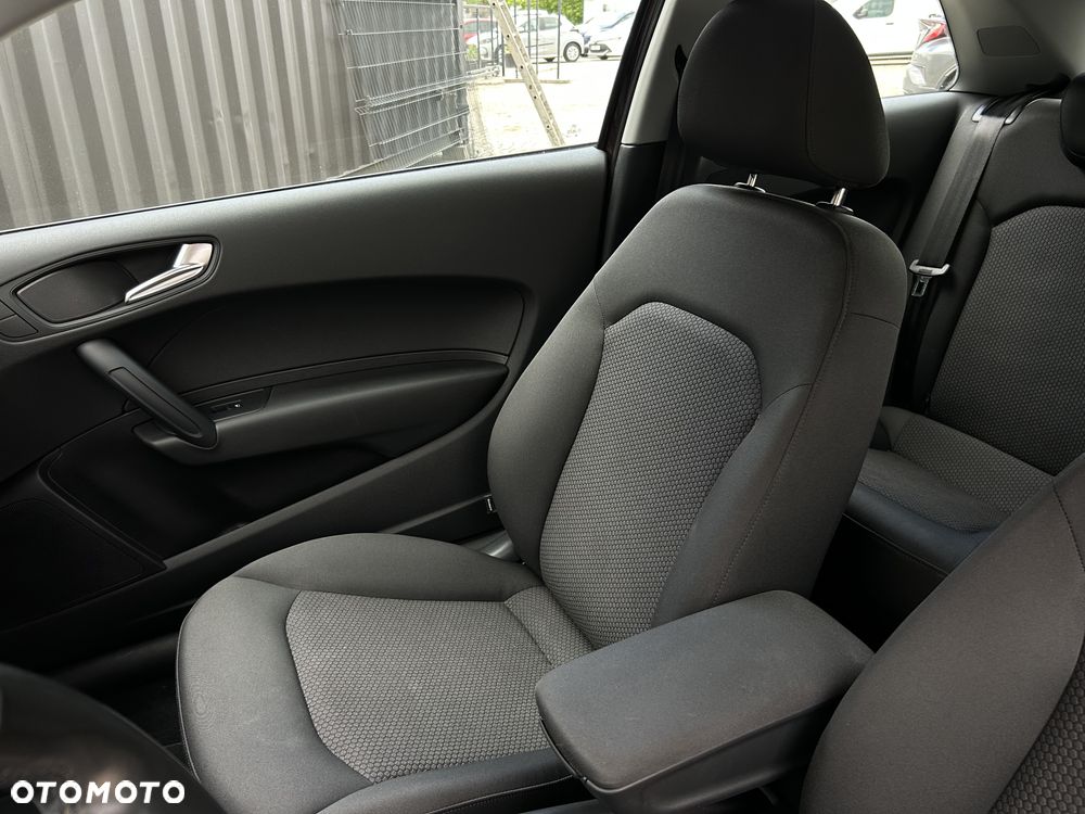 Audi A1 3-drzwiowe 1.2 TFSI Attraction - 13