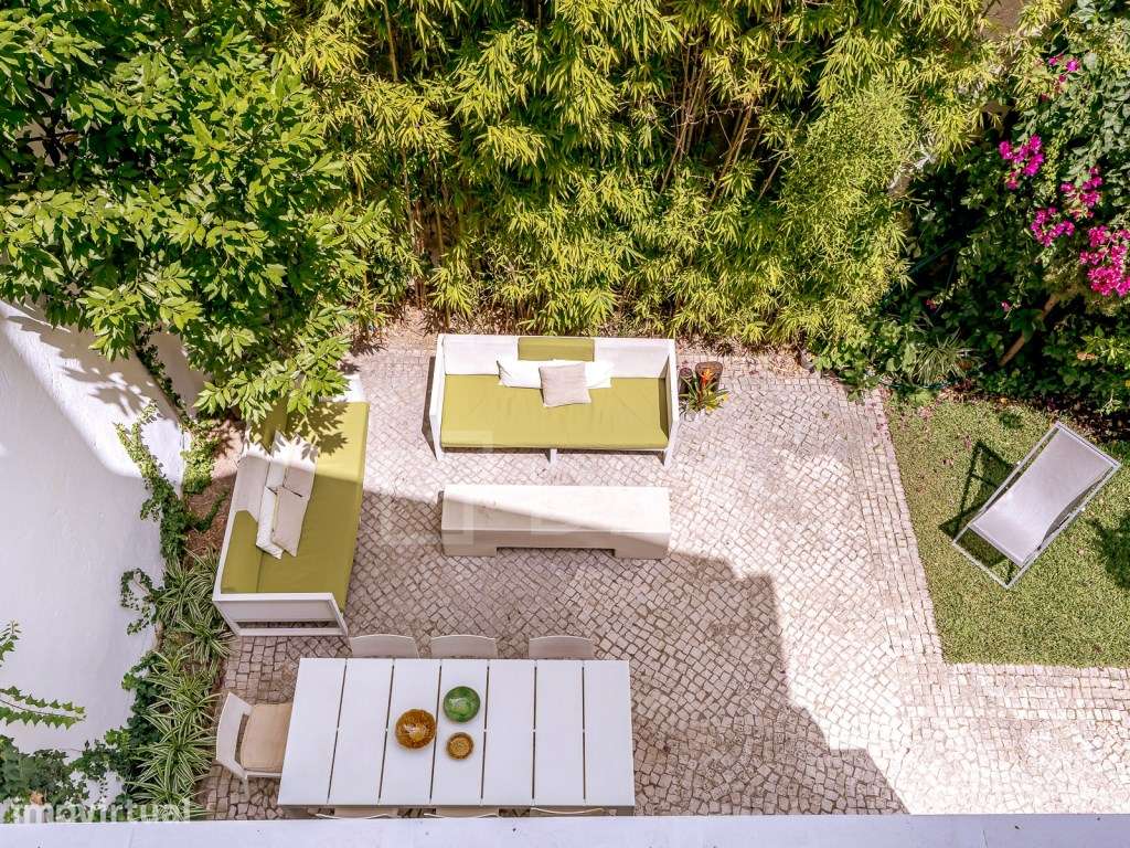 Moradia T4 Triplex com jardim e garagem, na Lapa, Lisboa, - Grande imagem: 2/32
