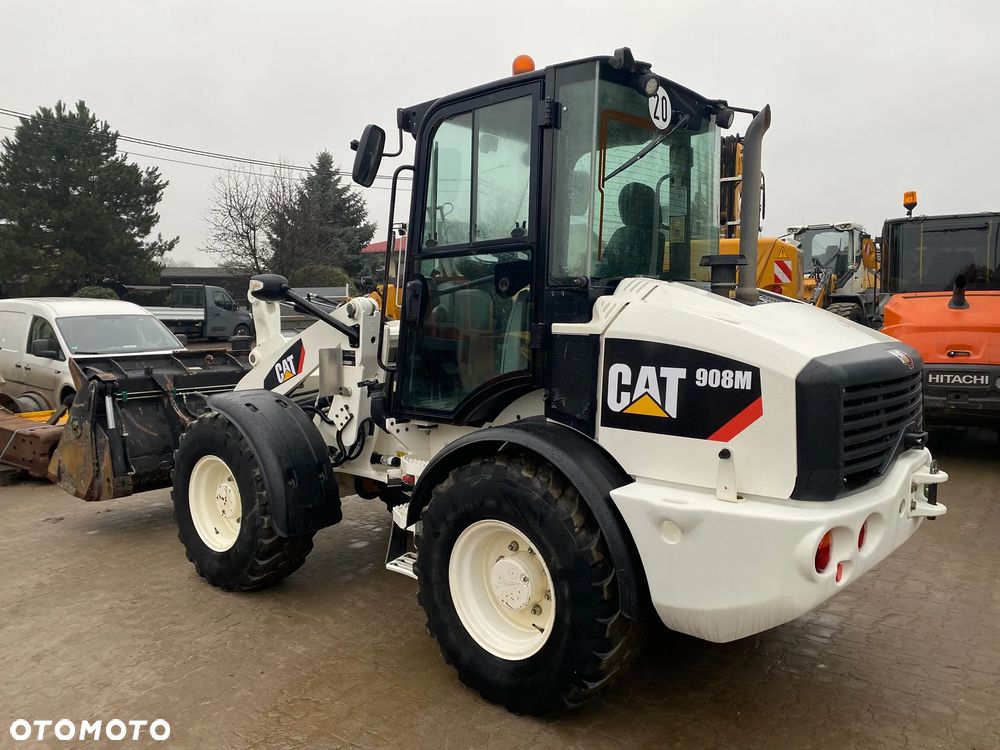 Caterpillar CAT 908M, 2020 ROK, 3400 MTH, ŁYŻKA OTWIERANA + WIDŁY, z NIEMIEC, - 8