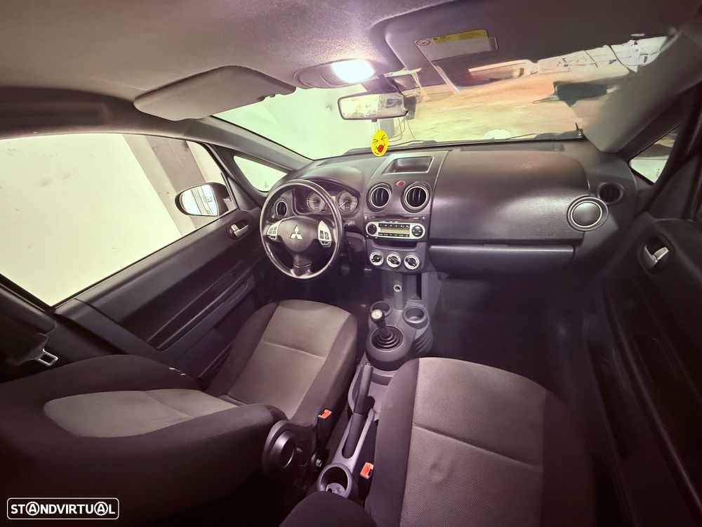Mitsubishi Colt 1.3 Instyle - 9