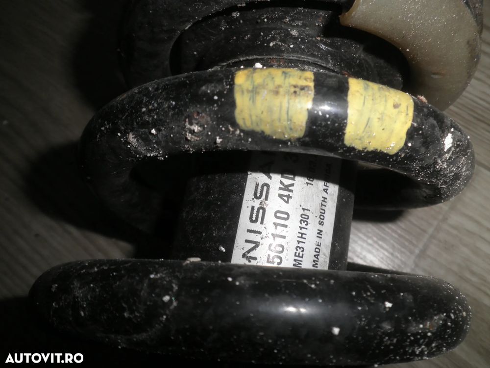 Ansamblu amortizor arc stanga / dreapta fata Nissan Navara D23 2.3 DCI 2018 561104KD3A - 2