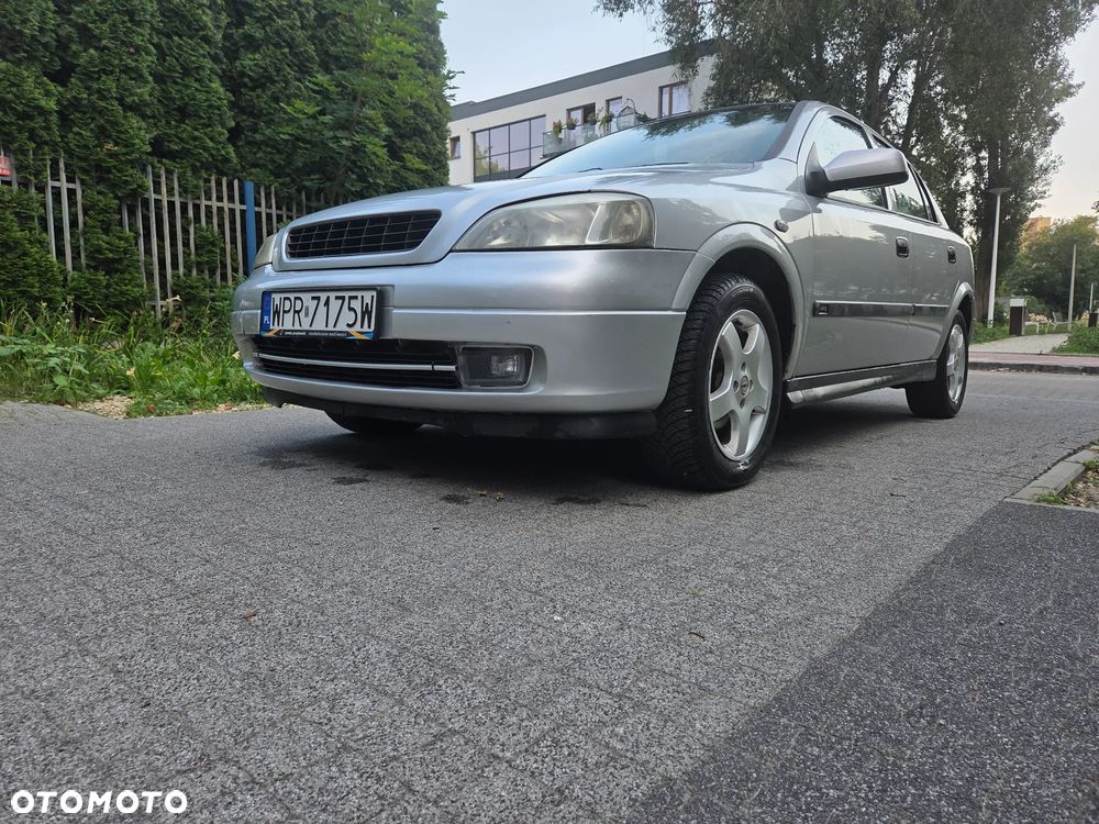 Opel Astra - 1