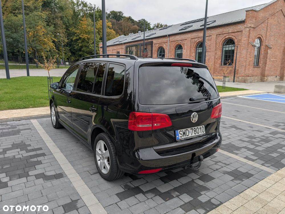 Volkswagen Touran 2.0 TDI DPF Comfortline - 4