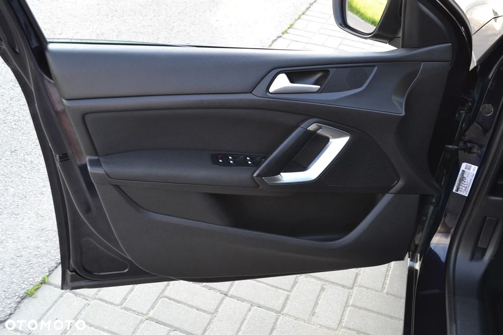 Peugeot 308 BlueHDi 120 Stop & Start Business-Line - 9