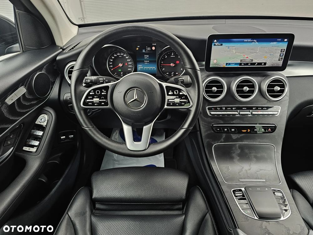 Mercedes-Benz GLC 220 d 4Matic 9G-TRONIC Exclusive - 29