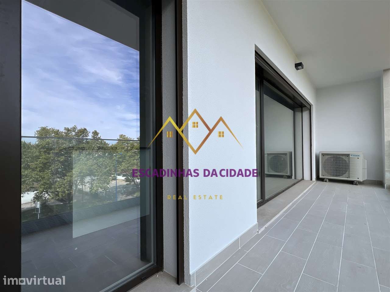 T5 Duplex Novo no Montijo com estacionamento - Grande imagem: 5/48