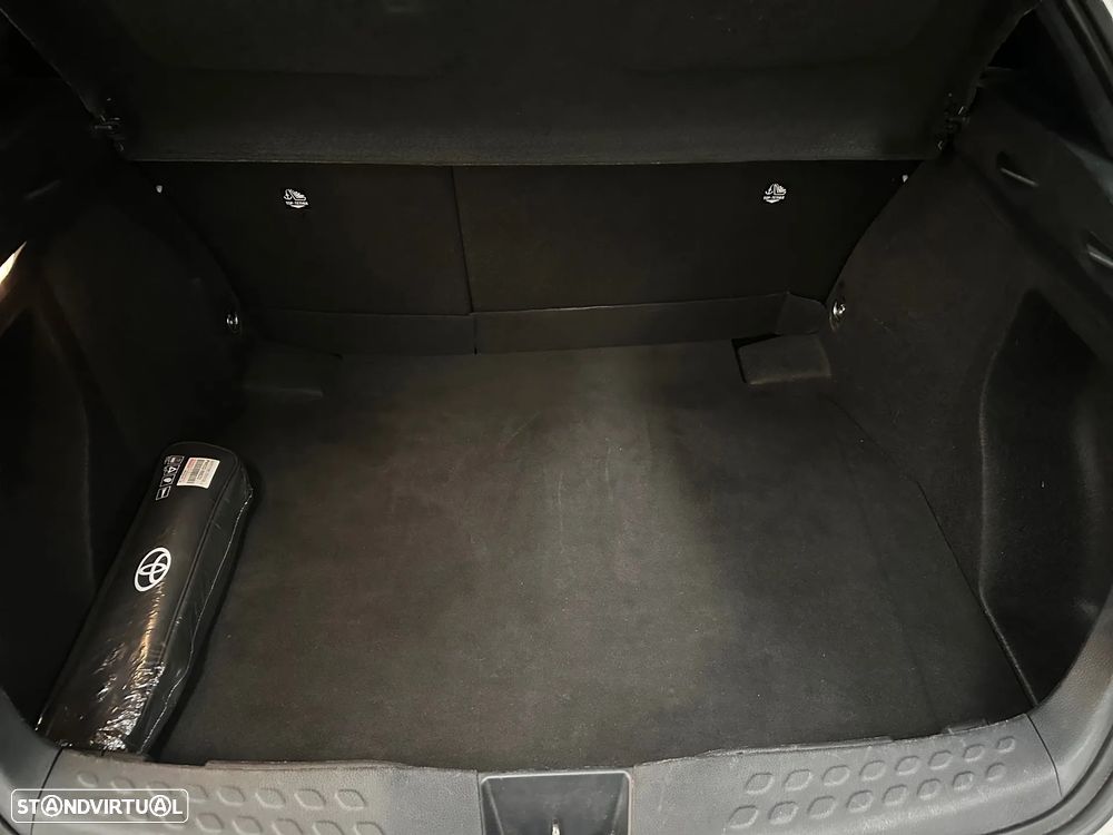 Toyota C-HR 1.8 HSD Exclusive - 12