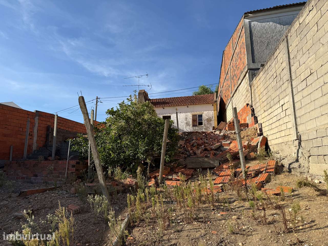 Moradia para Restaurar T2 Venda em Chamusca e Pinheiro Grande,Chamusca - Grande imagem: 3/17